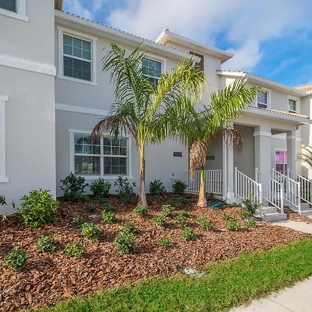 4834Bv Townhouse 4 Bedrooms & 3 Bathrooms + Pool